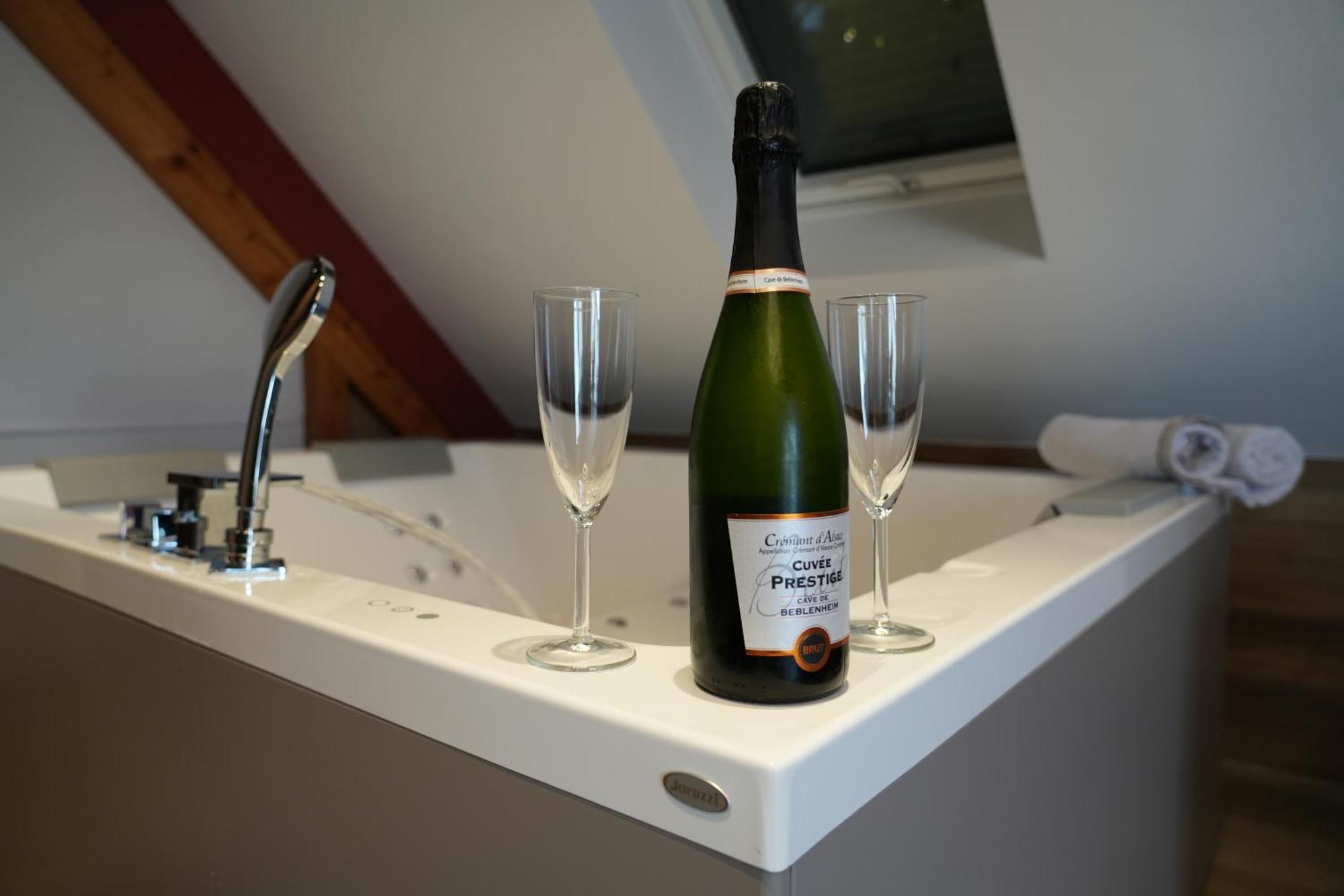 Gite Spa L'Atelier Emile - Spa Privatif - 5 Min Colmar Sainte-Croix-en-Plaine Екстериор снимка